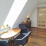 Daire Atelier Vary V Nove Zrekonstruovanem Dome Karlovy Vary